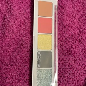 Natasha Denona eyeshadow palette